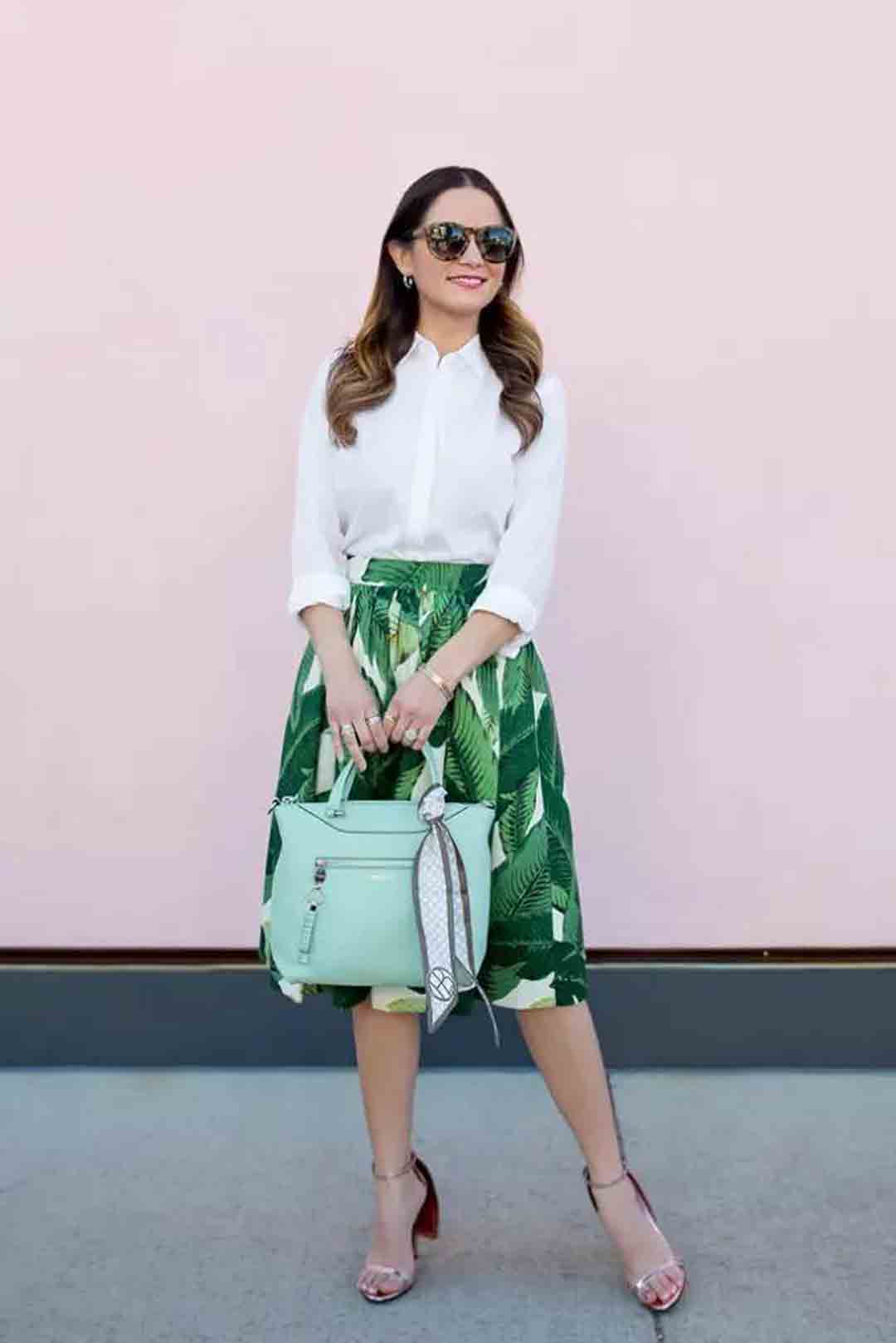 穿搭| 衬衣配半裙,我想穿着它和夏天谈恋爱