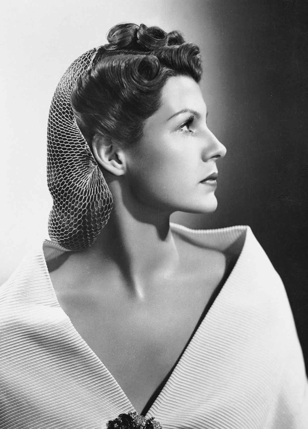 好莱坞黄金时代的顶级女星,有着"love goddess"的称号,被美国电影学会