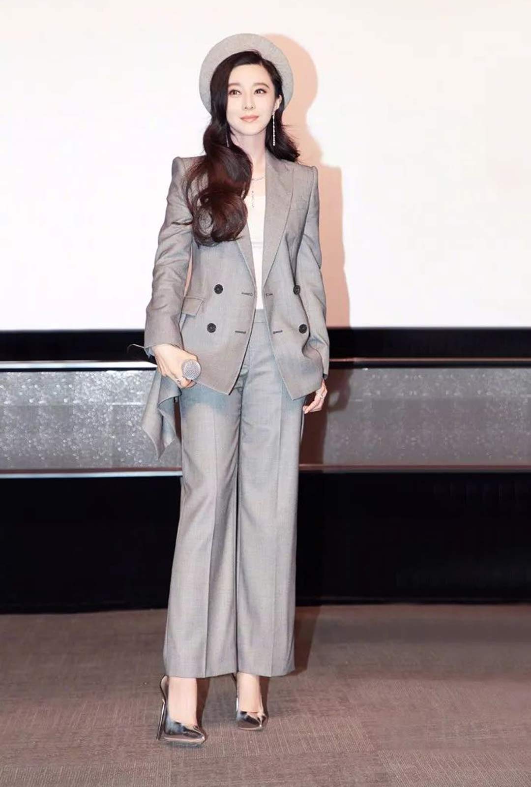 穿搭| 苹果身材到底怎么穿才真的显瘦