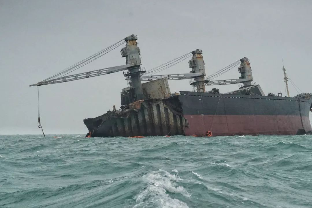 urbex是一个相对闭合的圈子,在废墟当中穿梭的群体很多,大家的目的各